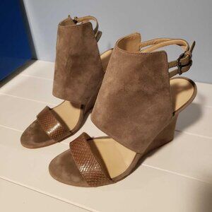 NINE WEST GREY WEDGE SANDAL SIZE 9